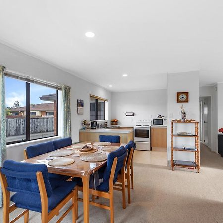 Riviera Casa - Mount Maunganui Holiday Home Экстерьер фото