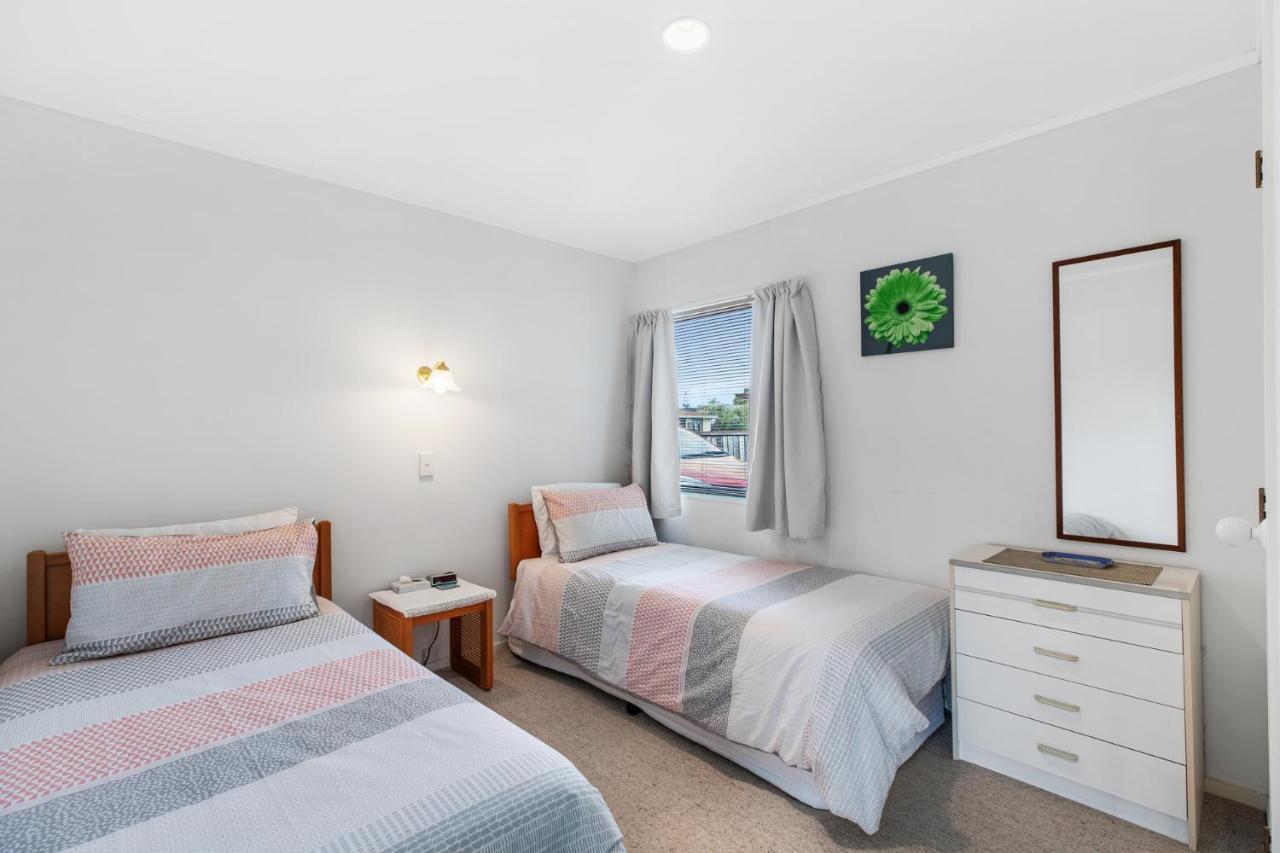 Riviera Casa - Mount Maunganui Holiday Home Экстерьер фото