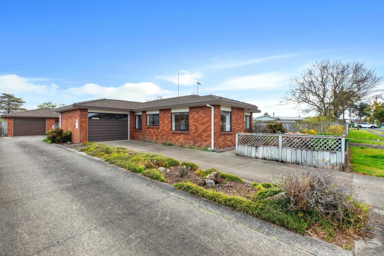 Riviera Casa - Mount Maunganui Holiday Home Экстерьер фото